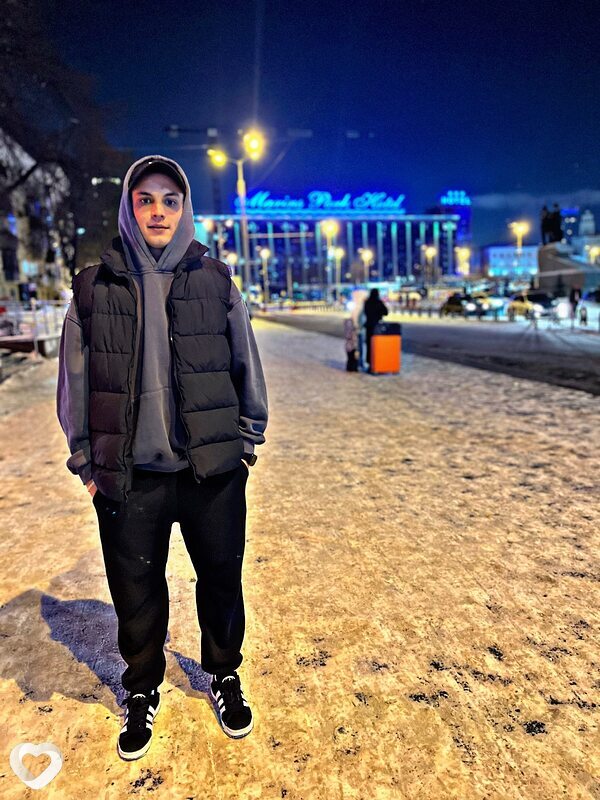 Богдан, 22, Нефтеюганске — анкета №2155810