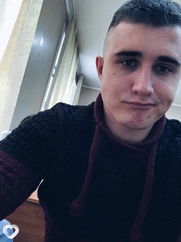 Максим, 22, Новосибирске — анкета №2118500