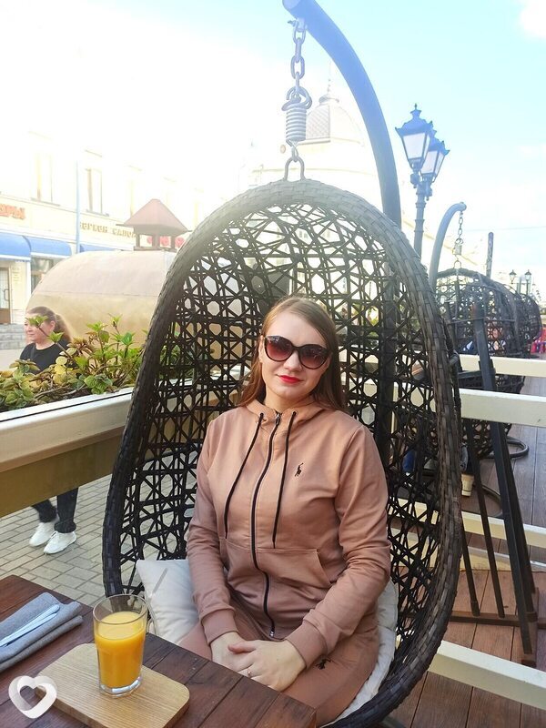 Евгения, Тара