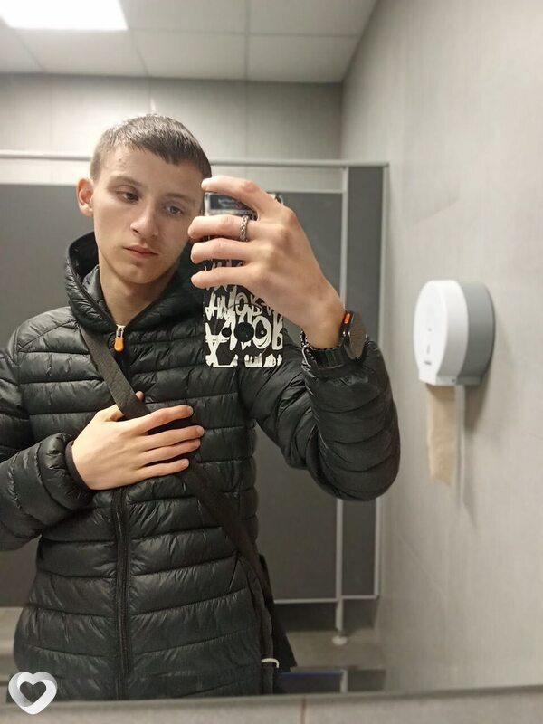 Антон, 19, Пинске — анкета №2119208