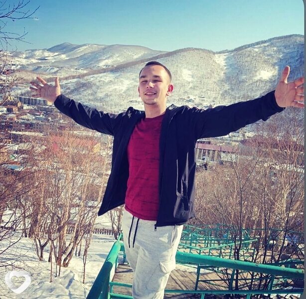 Илья, 22, Владивостоке — анкета №2119215