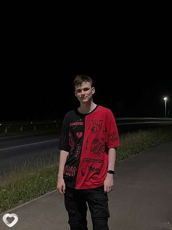 Гена, 22, Москве — анкета №2156277