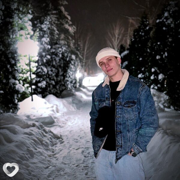 Павел, 24, Москве — анкета №2120277