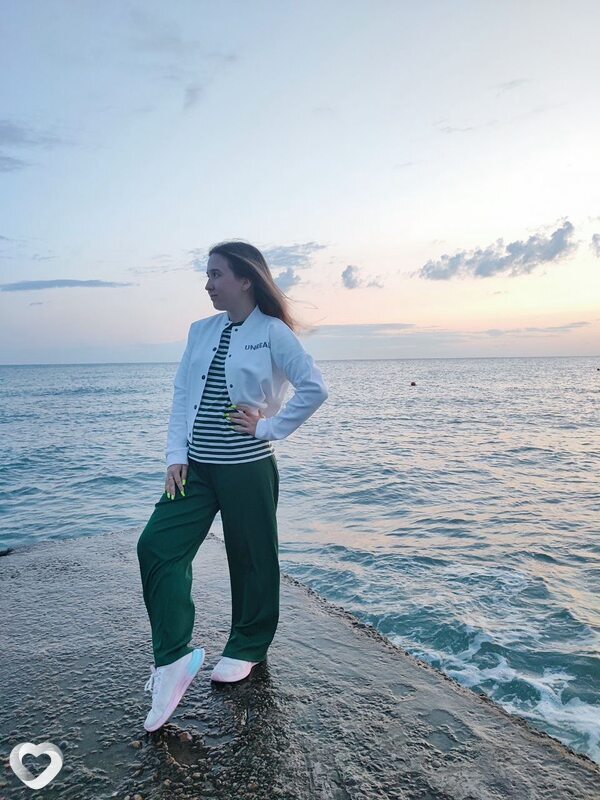 Юлия, 25, Великом Новгороде — анкета №2120671