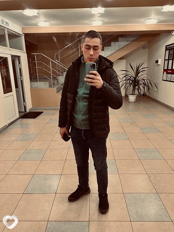 Владимир, 26, Харцызске — анкета №2156623
