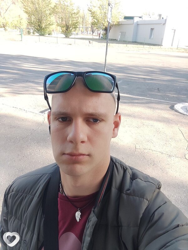 Михаил, 22, Алчевске — анкета №2120992