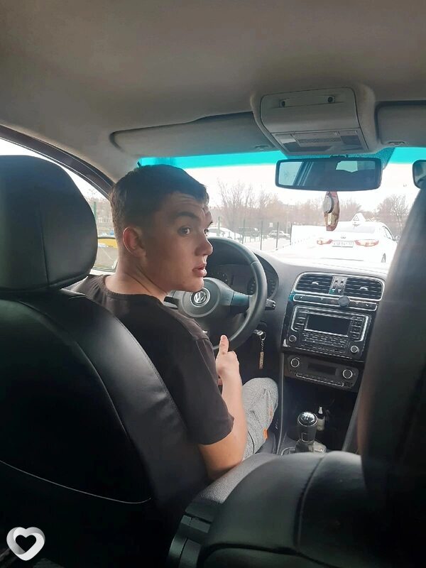 Александр, 21, Симферополе — анкета №2120867