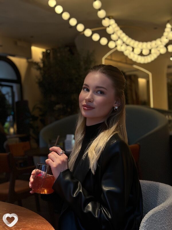 Ангелина, 19, Санкт-Петербурге — анкета №2121324
