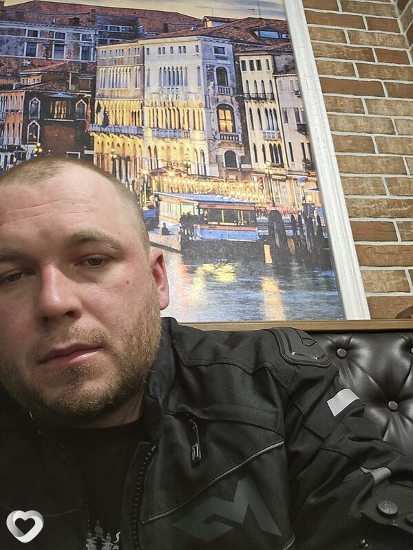 Андрей, 38, Курчатове — анкета №2121541