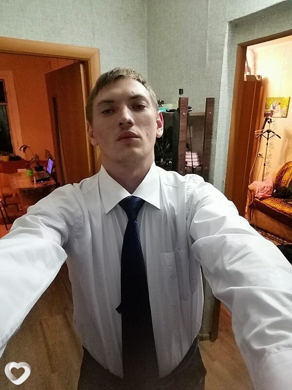 Артём, 20, Воронеже — анкета №2122105