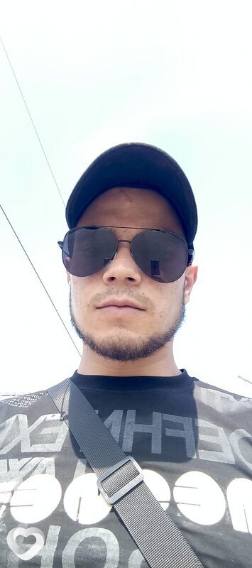 Алексей, 25, Белогорске — анкета №2122058