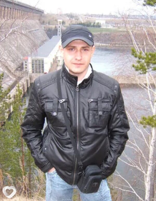 Денис, 22, Красноярске — анкета №2122686