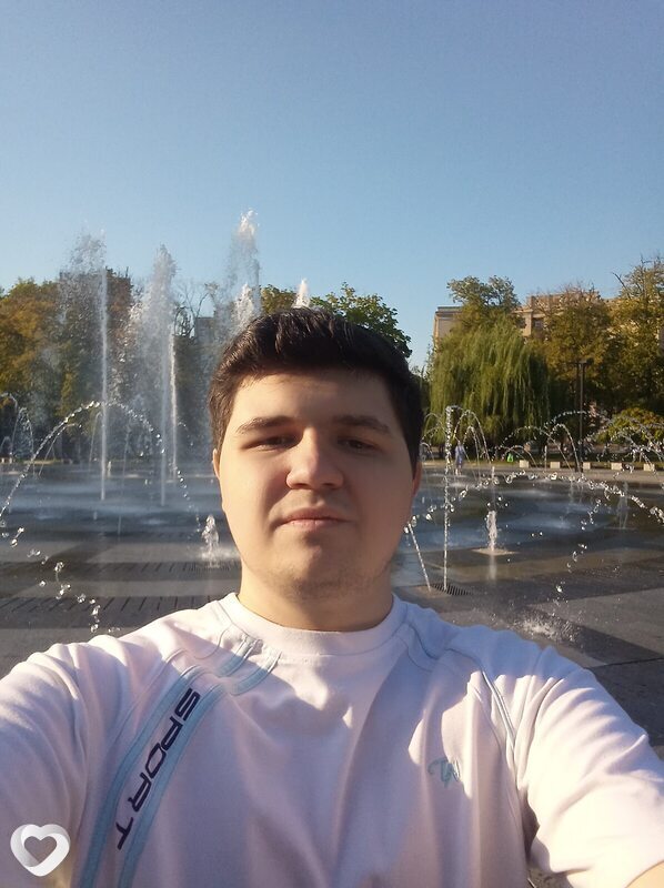 Даня, 20, Харькове — анкета №2122996