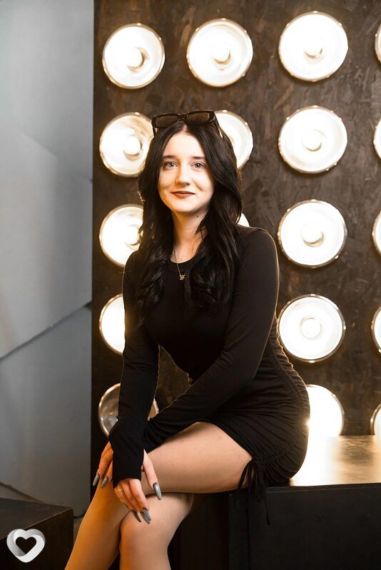 Алёна, 26, Москве — анкета №2157601