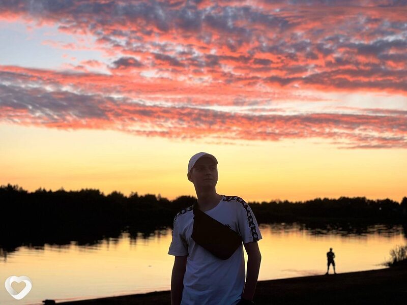 Денис, 24, Кириши — анкета №2124170