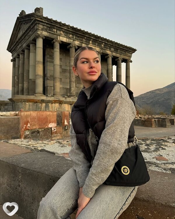 Елена, 24, Абакане — анкета №2124096