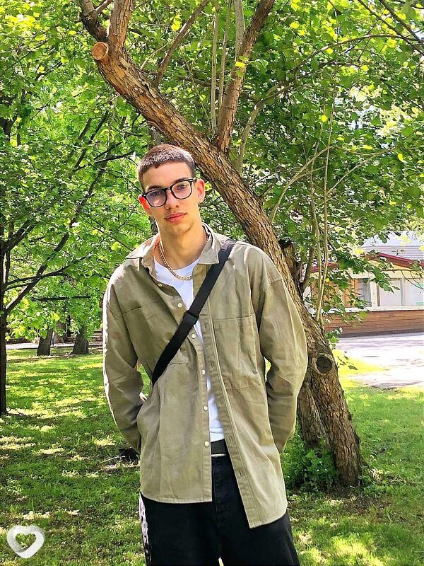 Артём, 20, Челябинске — анкета №2123919