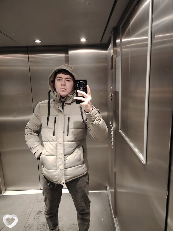 Иномжон, 19, Лобне — анкета №2123930
