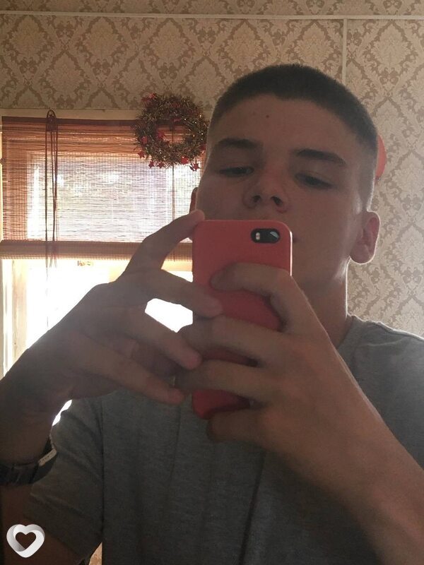 Влад, 22, Саратове — анкета №2124841