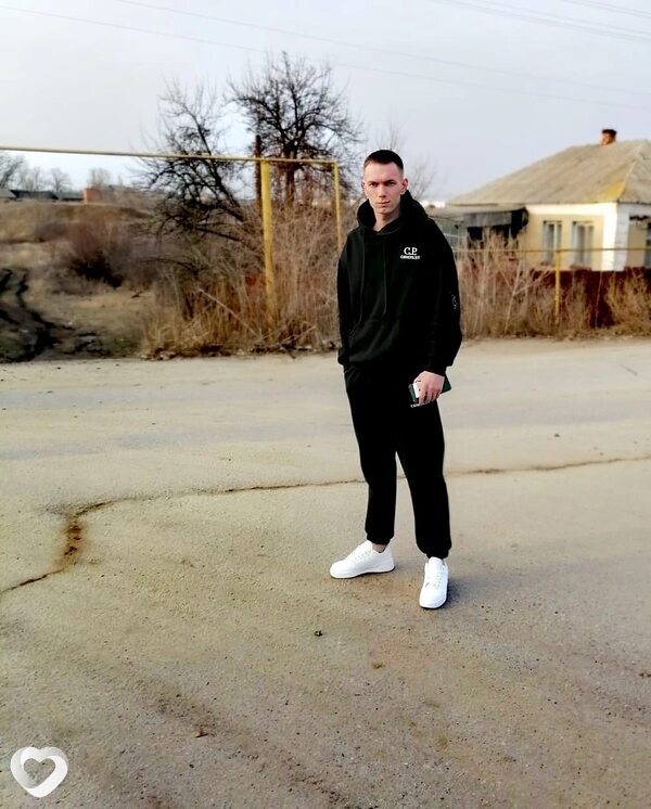 Максим, 29, Калаче — анкета №2124255