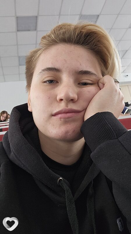 Марина, 22, Самаре — анкета №2124265