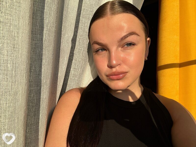 Алиса, 21, Всеволожске — анкета №2124406