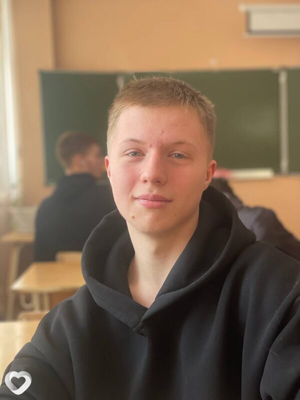 Вадим, 21, Омске — анкета №2124698