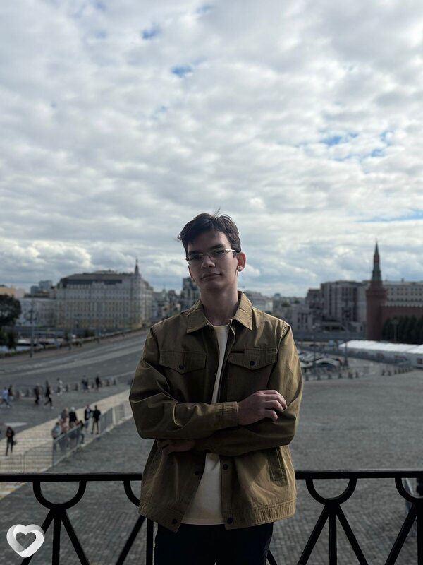 Александр, 20, Москве — анкета №2157939