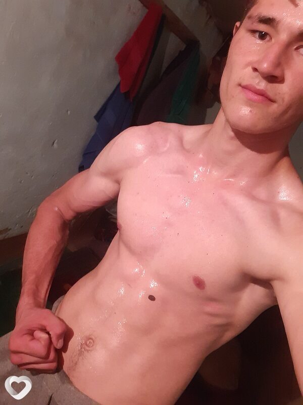 Гарик, 23, Орёл — анкета №2158122