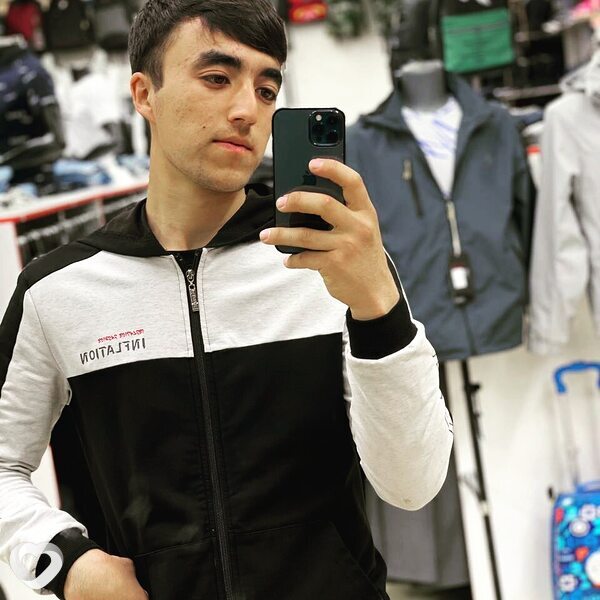 Azamat, 21, Тюмени — анкета №2125097