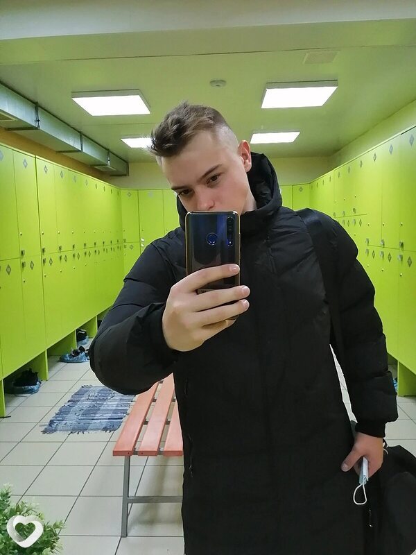 Артём, 22, Прокопьевске — анкета №2158306