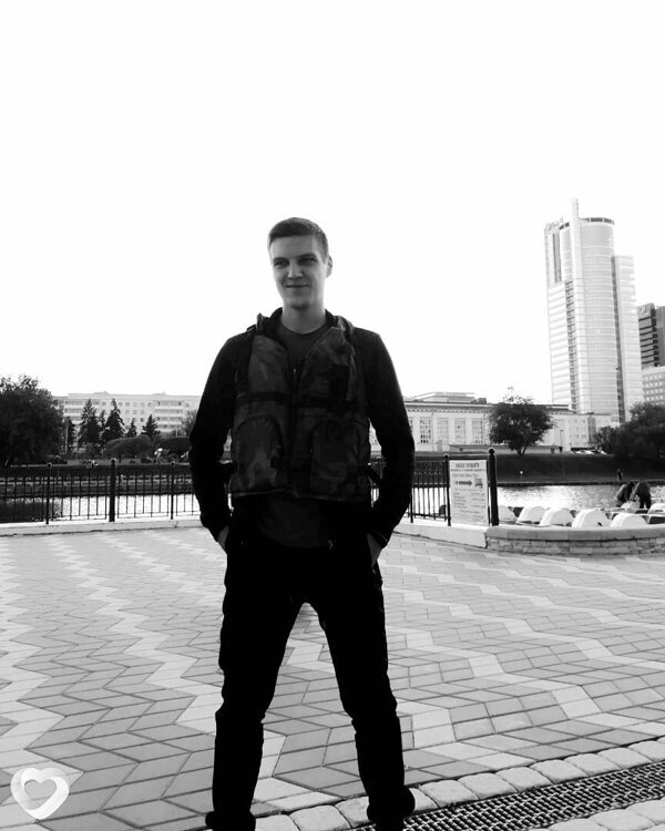Максим, 24, Копыле — анкета №2158532