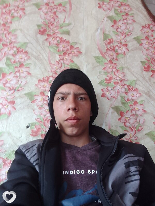 Артём, 35, Бийске — анкета №2126665