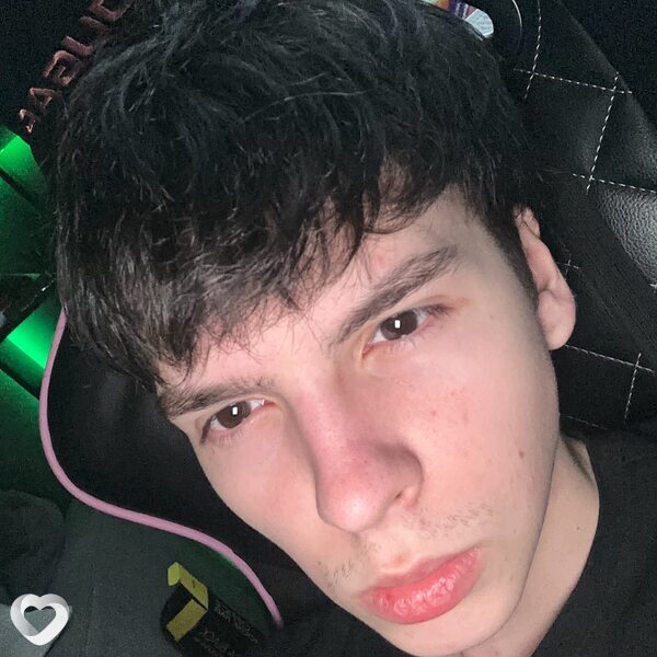 Александр, 20, Москве — анкета №2127827