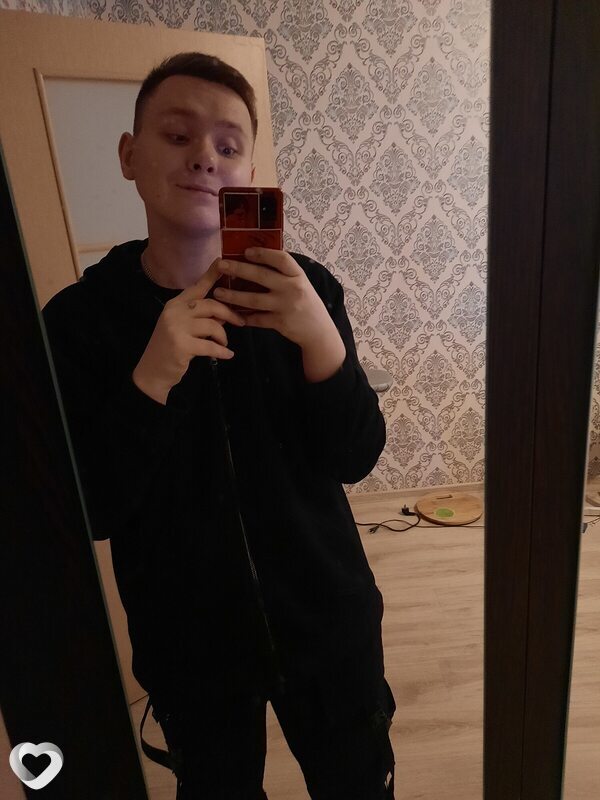Гость, 21, Краснодаре — анкета №2127694