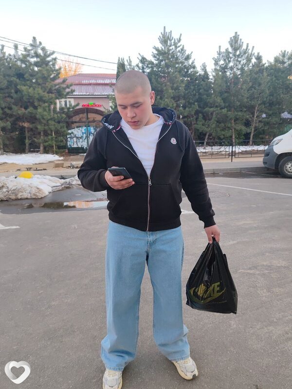 Дима, 19, Клине — анкета №2128000