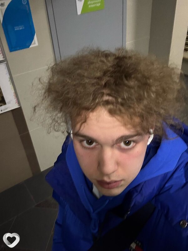 Андрей, 21, Москве — анкета №2128062