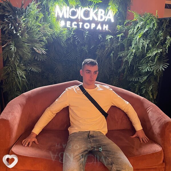 Владос, 21, Санкт-Петербурге — анкета №2128448