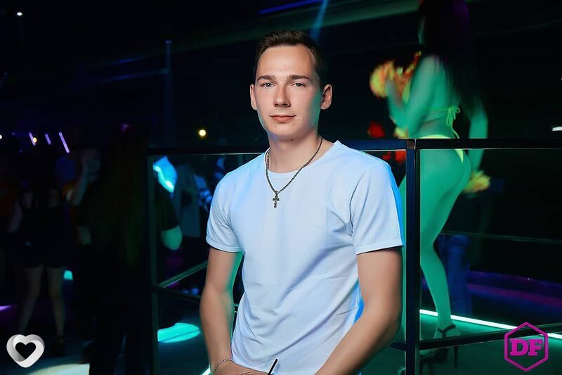 Никита, 27, Екатеринбурге — анкета №2159992