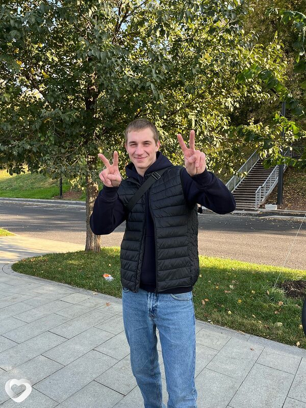 Иван, 27, Москве — анкета №2129190