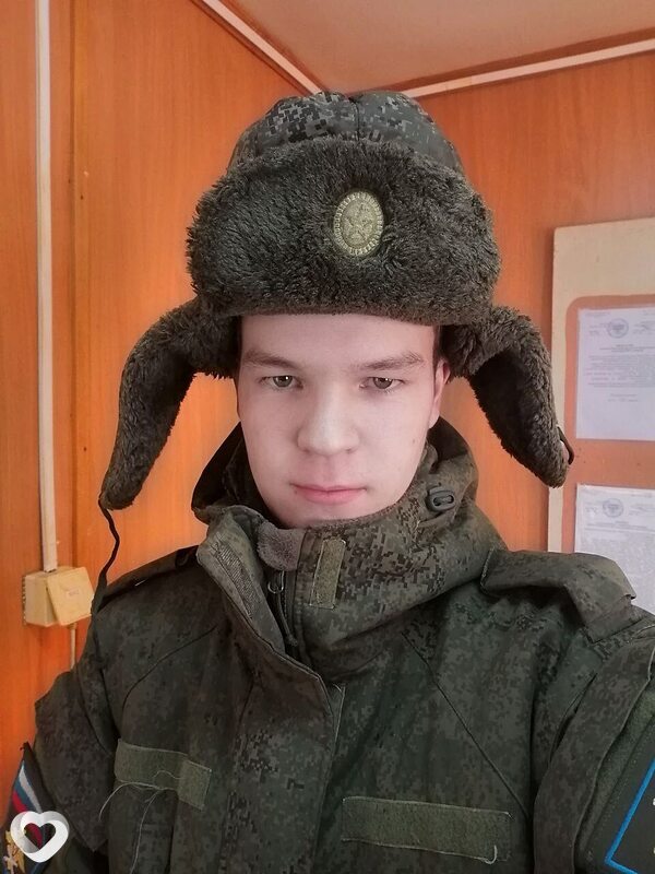 Владислав, 21, Сыктывкаре — анкета №2160251
