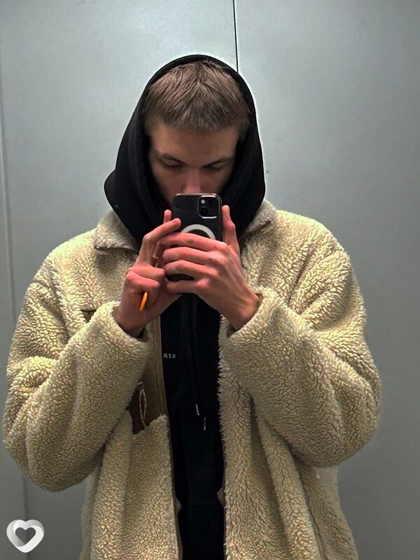 Александр, 19, Нижнем Новгороде — анкета №2129409