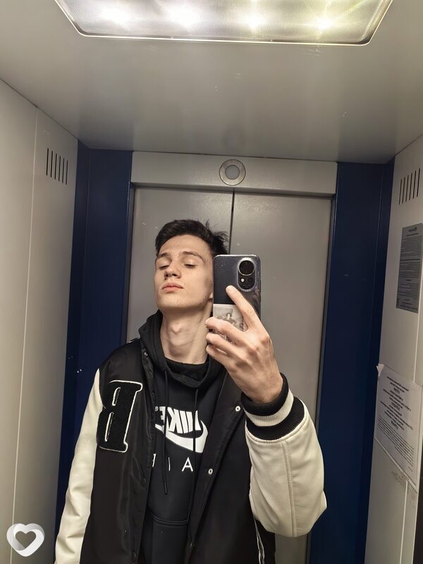 Алексей, 19, Москве — анкета №2129645