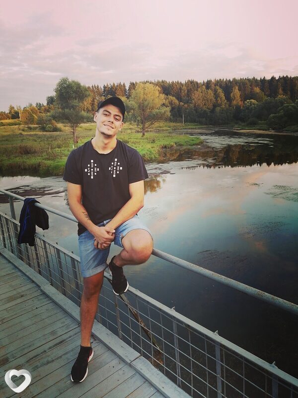 Костя, 27, Адлер — анкета №2129877
