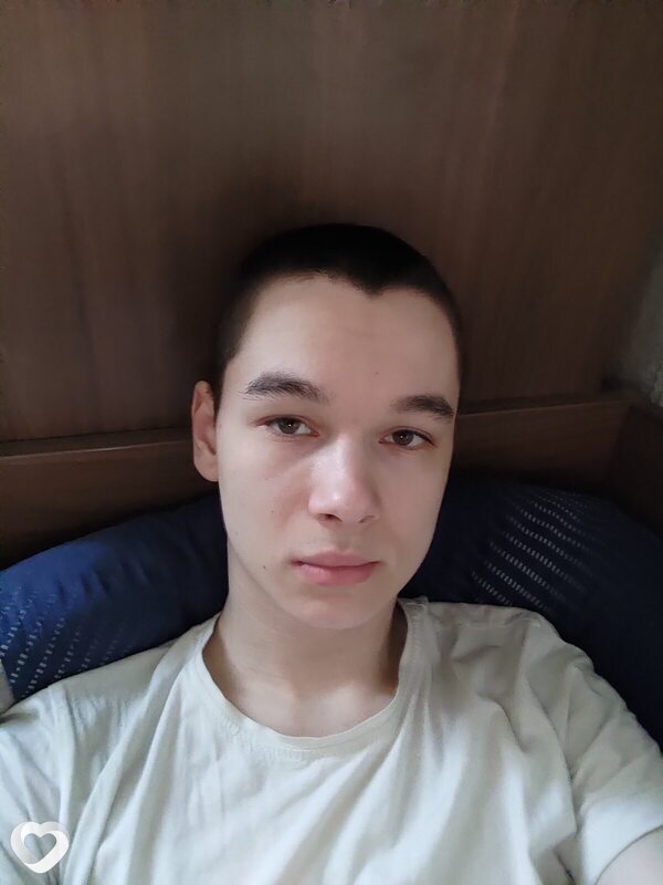 Андрей, 20, Москве — анкета №2160465