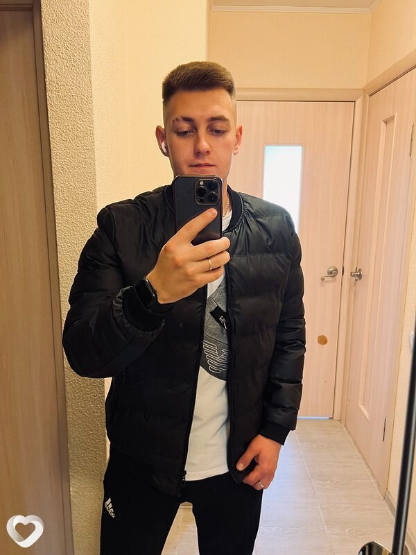 Данил, 23, Ростове-на-Дону — анкета №2130329