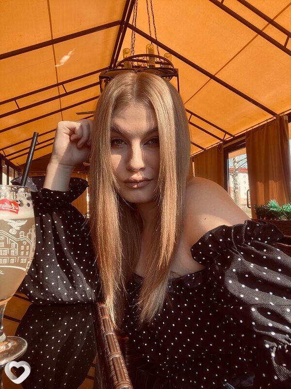 Вероника, 20, Барановичах — анкета №2130277