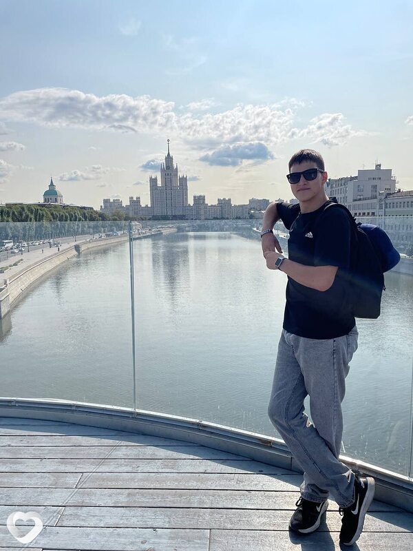 Костя, 20, Барнауле — анкета №2131108