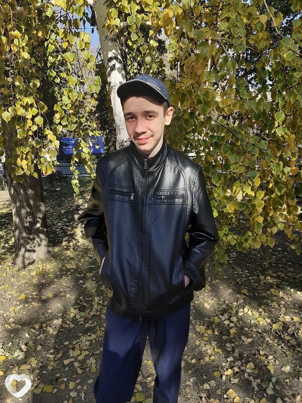 Алексей, 22, Саратове — анкета №2132217