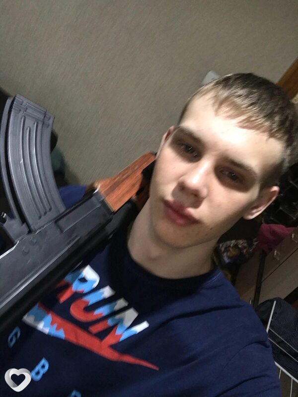 Александр, 22, Кемерове — анкета №2132544